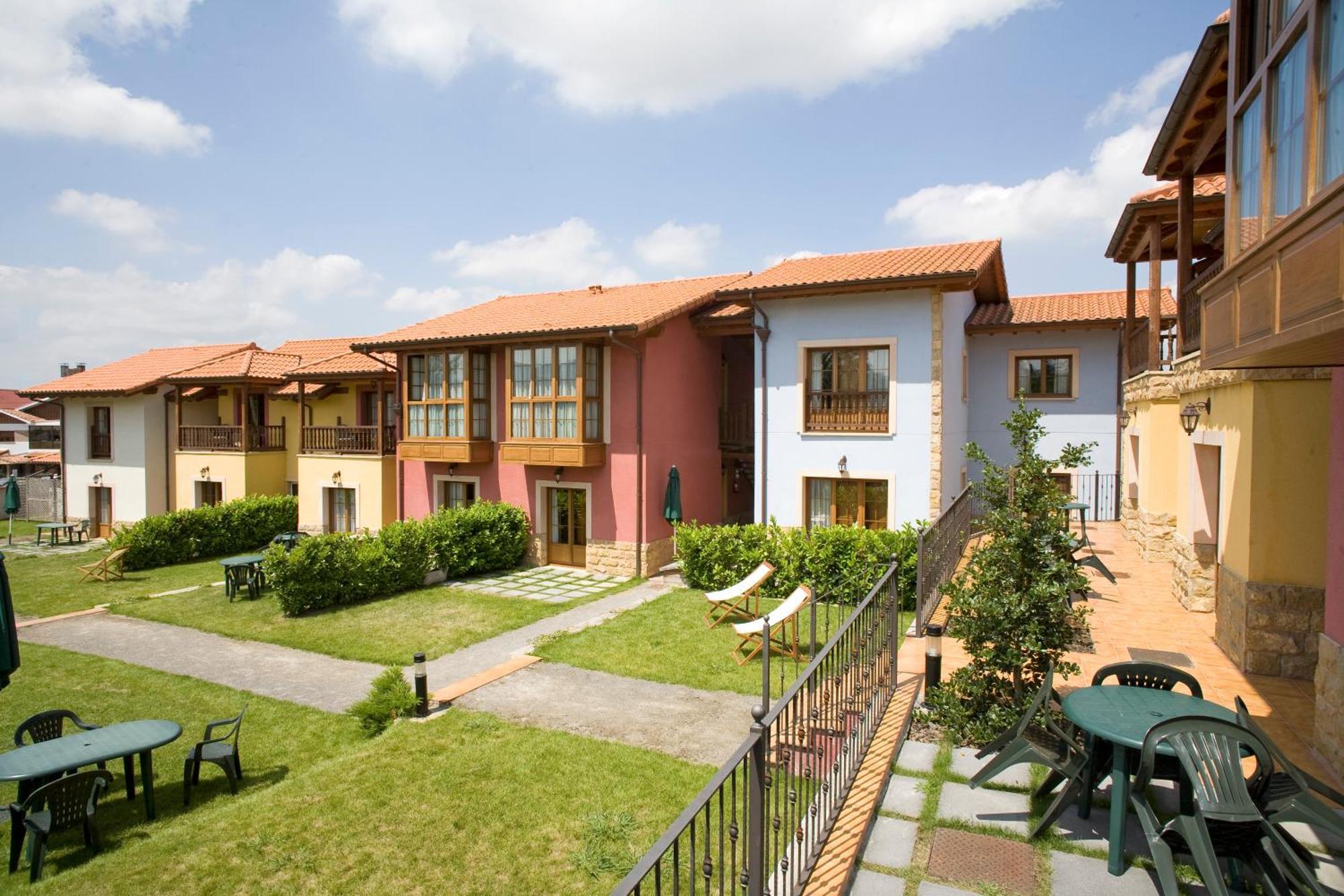 Apartamentos Rurales Antojanes Granda  Bagian luar foto
